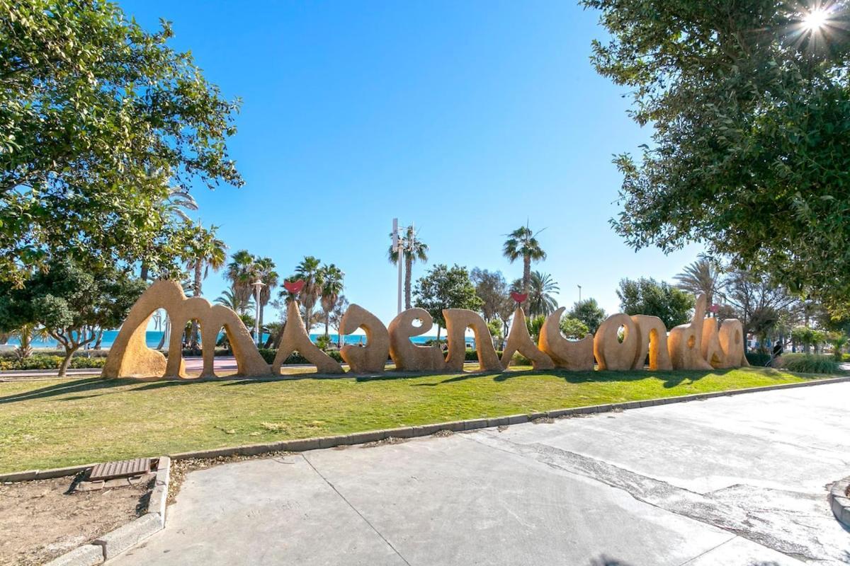 -Malagasunapts- West Beach Malaga Seafood & Relax Exterior foto
